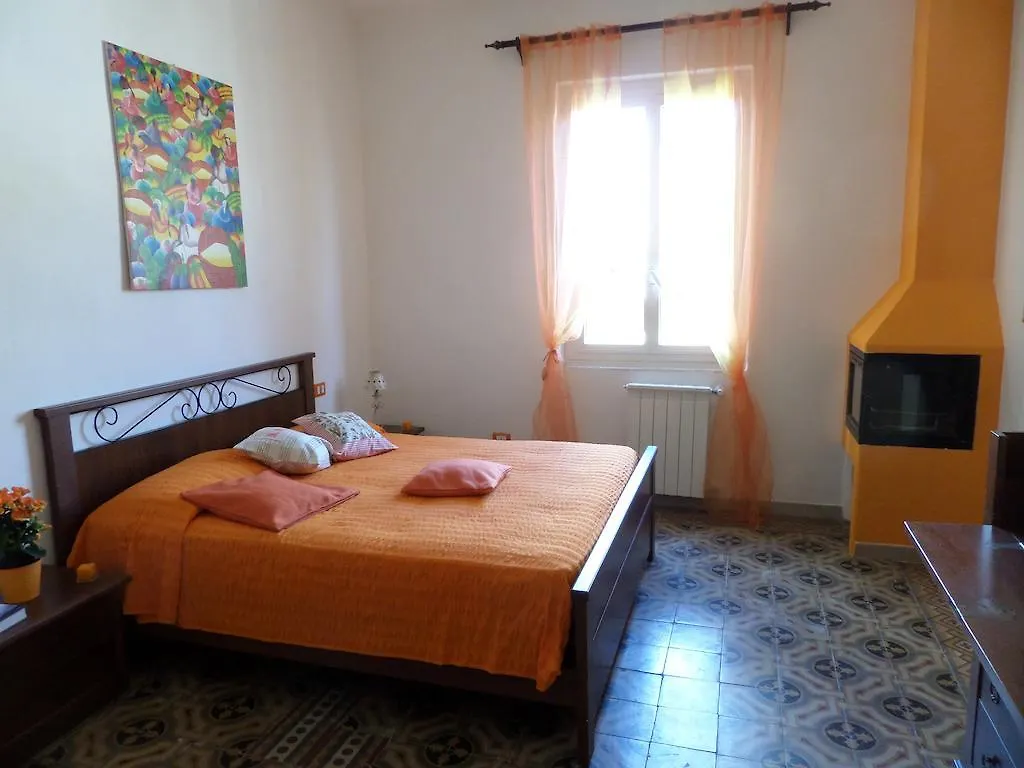 I Colori Di Mag Bed & Breakfast La Spezia 0*,  Italy