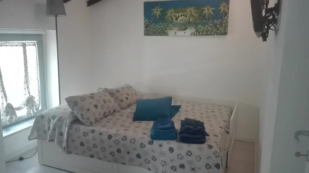 I Colori Di Mag Bed & Breakfast La Spezia 0*,  Italy