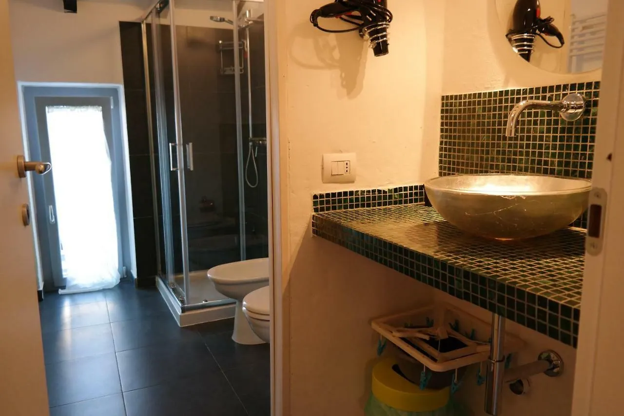 I Colori Di Mag Bed & Breakfast La Spezia 0*,  Italy